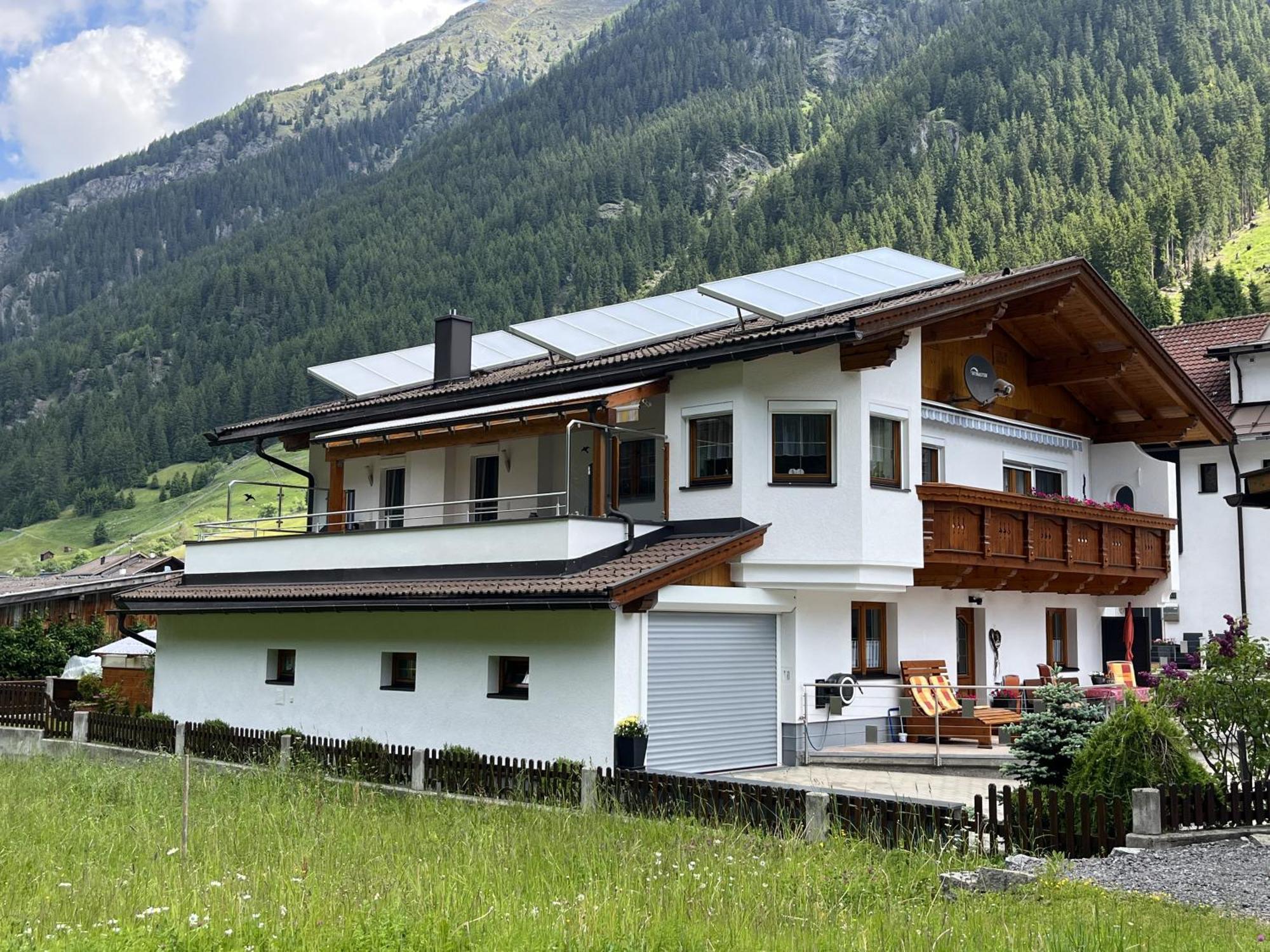 Apartment Familie Thomas Und Angelika Melmer Sankt Leonhard im Pitztal Esterno foto