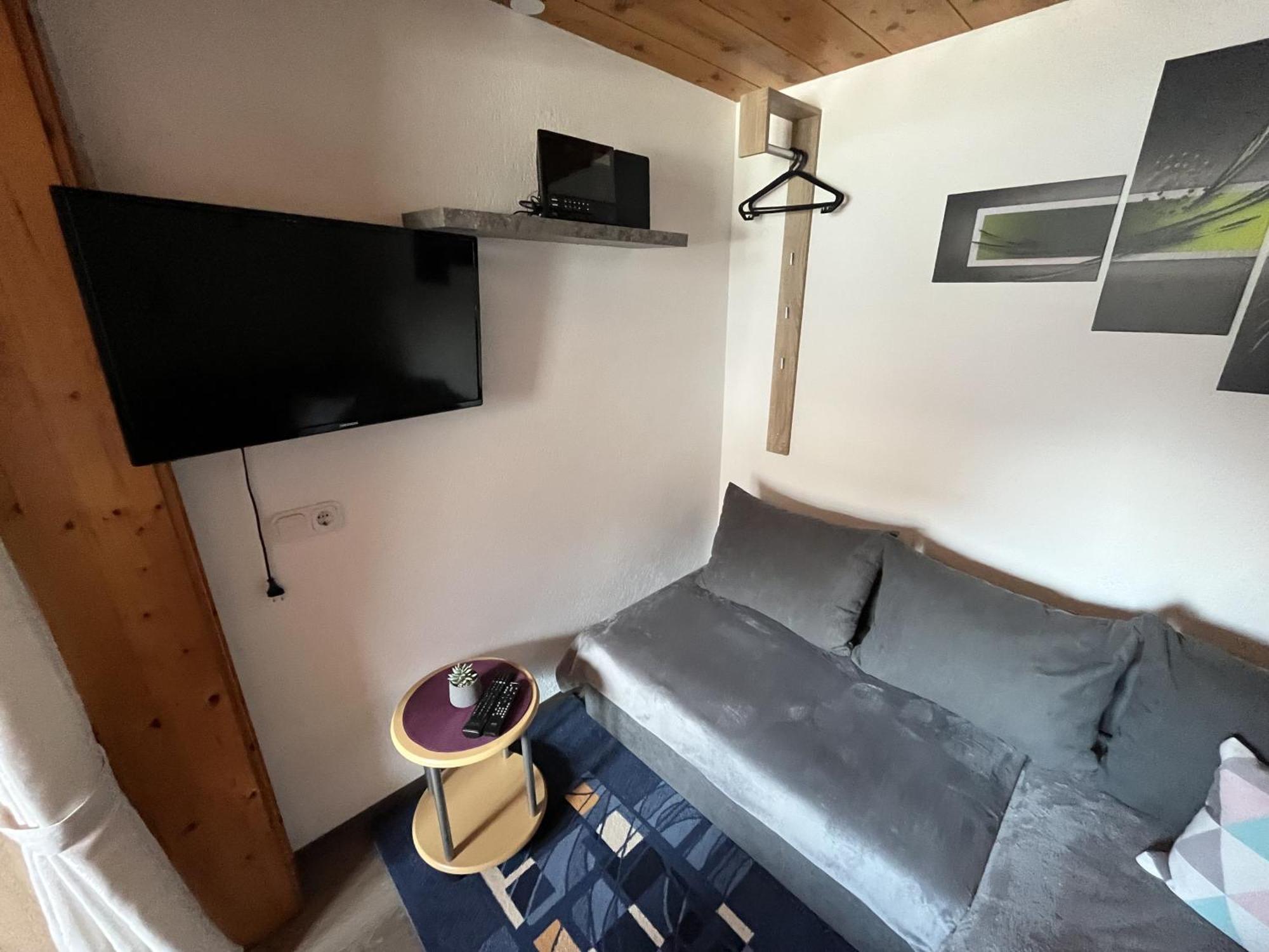 Apartment Familie Thomas Und Angelika Melmer Sankt Leonhard im Pitztal Esterno foto